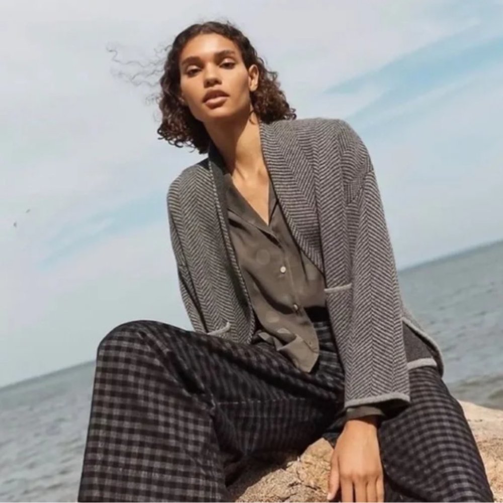 Madewell Jacquard Dot Pajama Shirt in olive size M